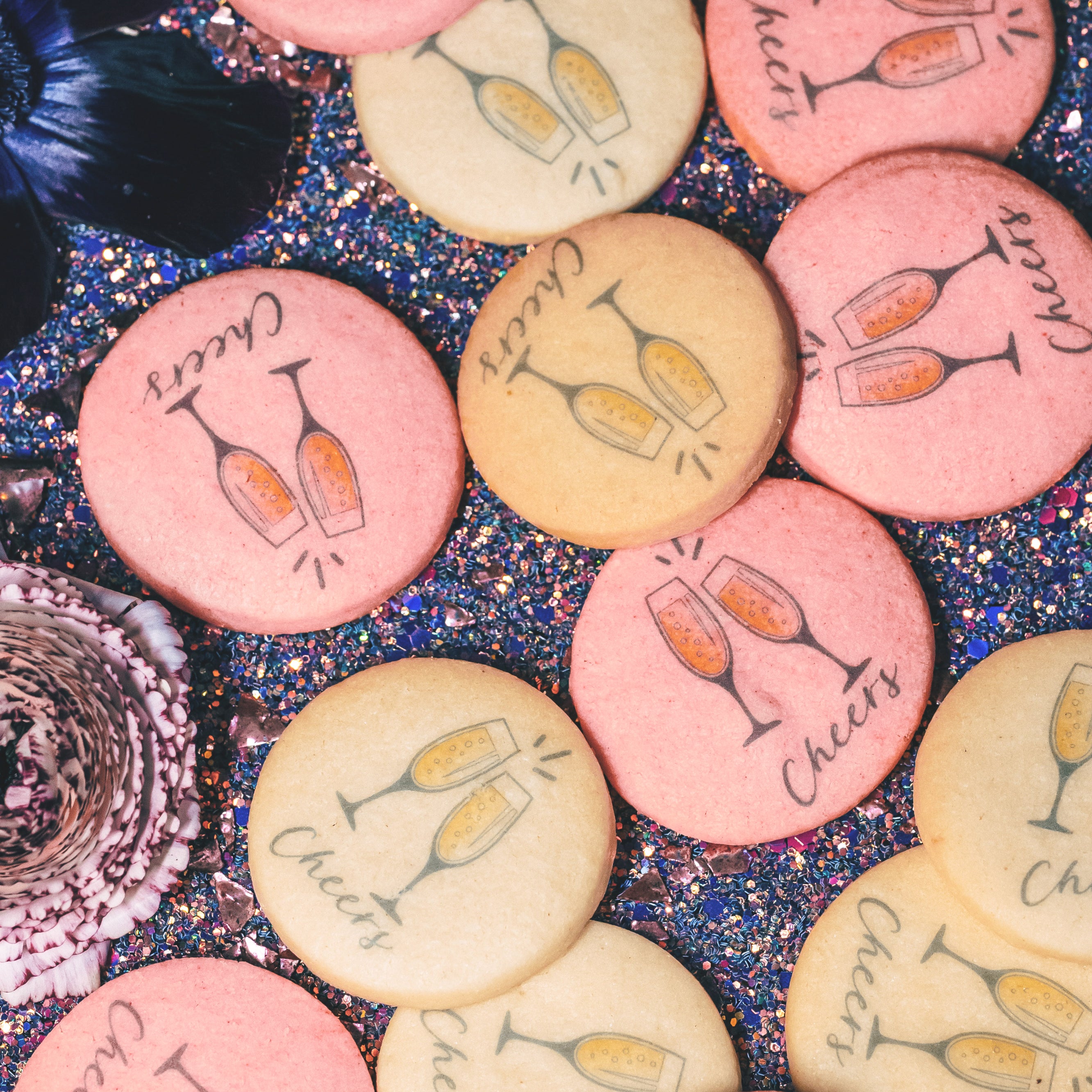 Biscotti stampati a tema festa party anniversario cin cin  - Idee regalo