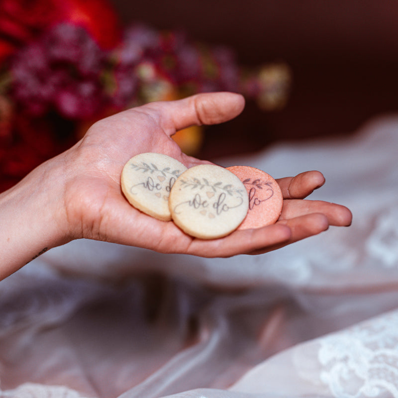 Biscotti personalizzati a tema wedding matrimonio sposi - Idee regalo